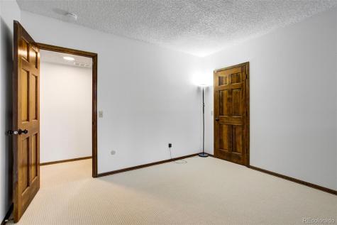 2832 Country Club Circle Colorado Springs CO 80909