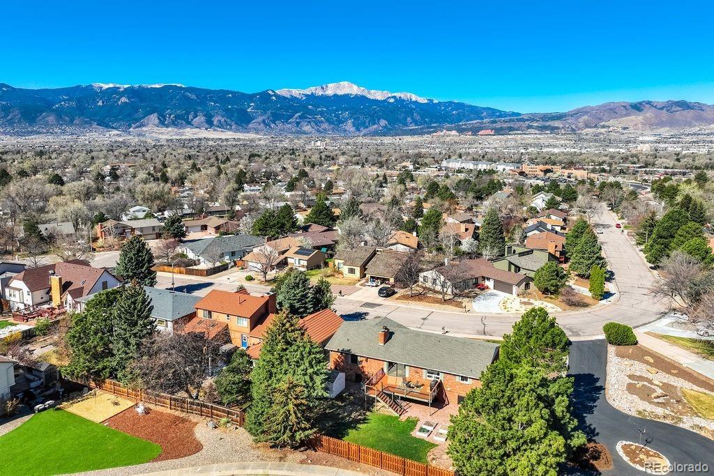 2832 Country Club Circle Colorado Springs CO 80909