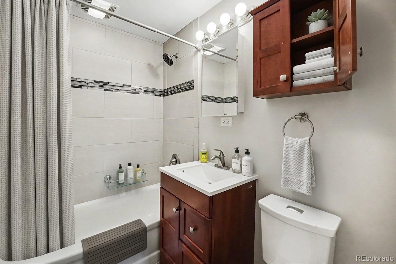 2474 Newland Street Edgewater CO 80214