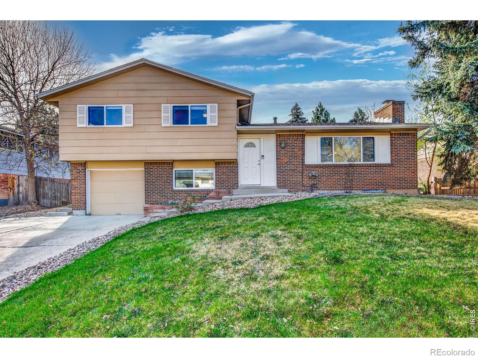 1432 S Bowen Street Longmont CO 80501