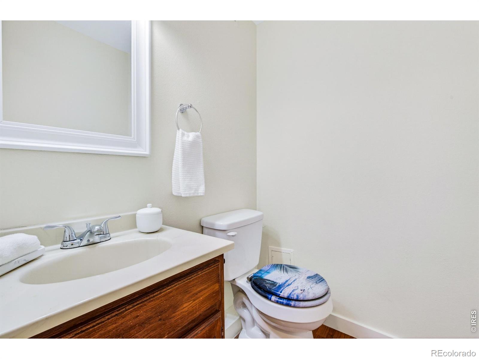 1432 S Bowen Street Longmont CO 80501