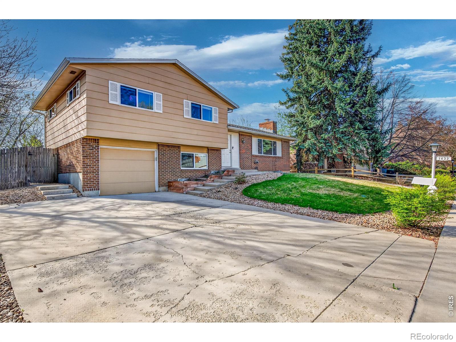 1432 S Bowen Street Longmont CO 80501