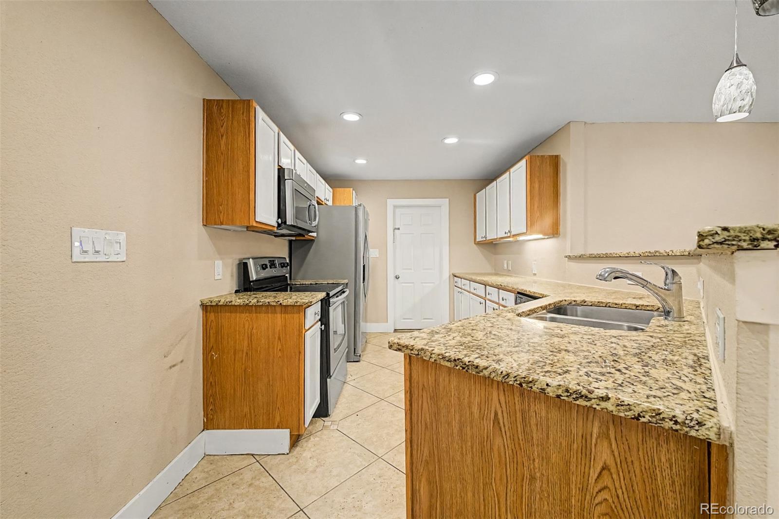 2301 E 93rd Place Thornton CO 80229