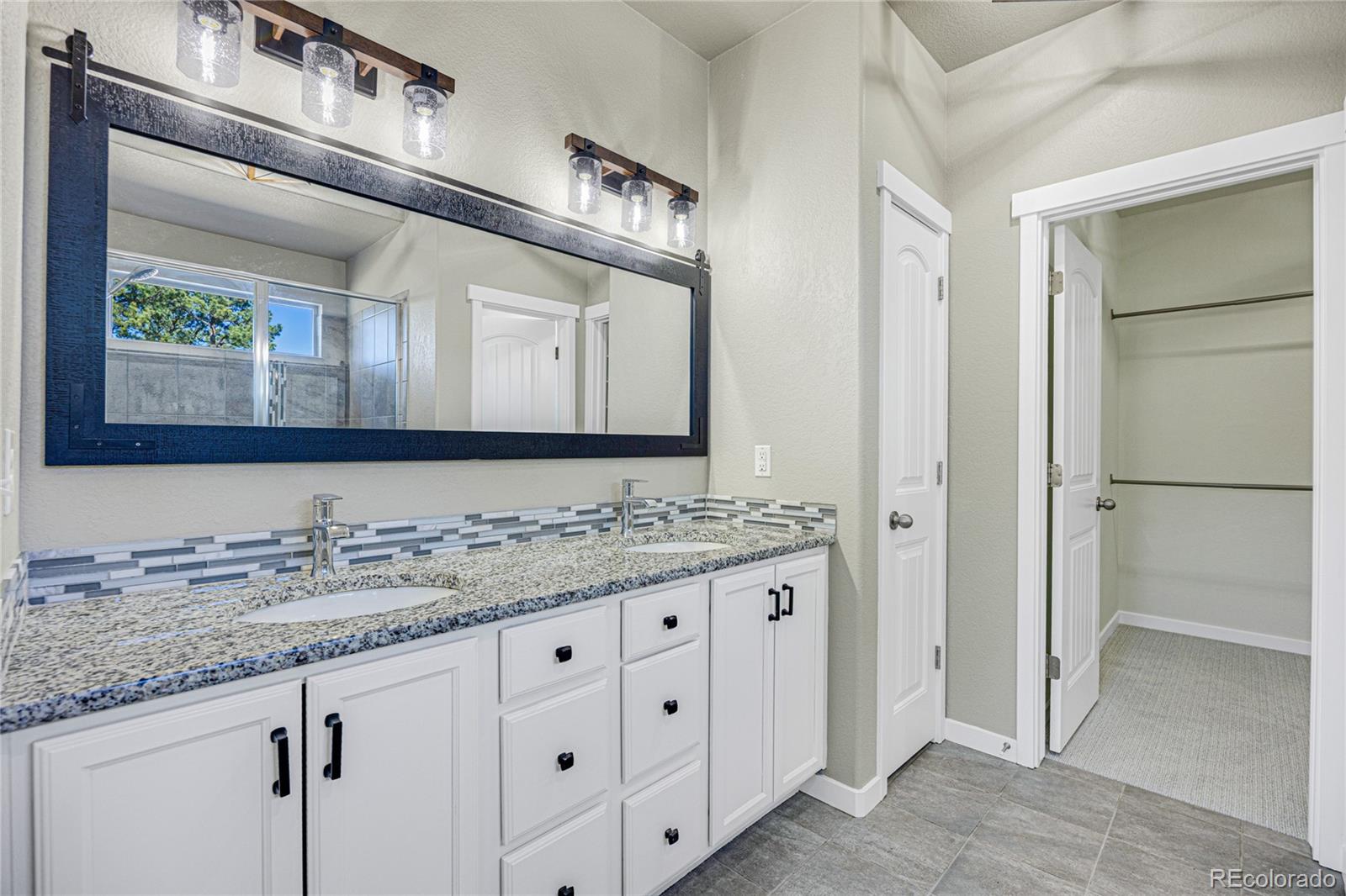 928 Graywoods Terrace Monument CO 80132