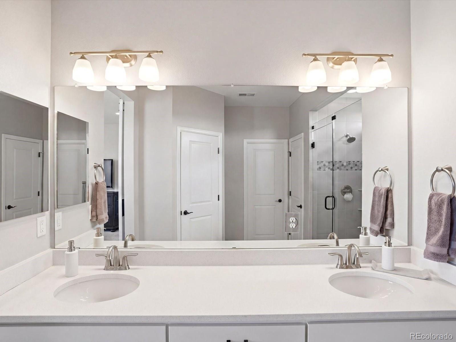 7064 S Vandriver Court Aurora CO 80016