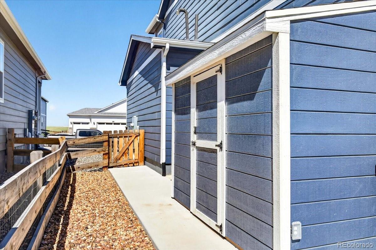 172 Fox Street Bennett CO 80102