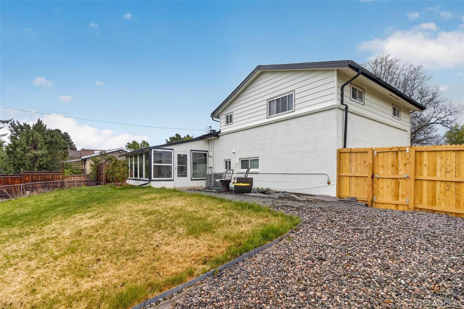 683 Dawson Street Aurora CO 80011