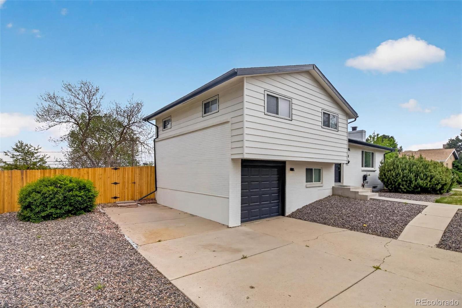 683 Dawson Street Aurora CO 80011