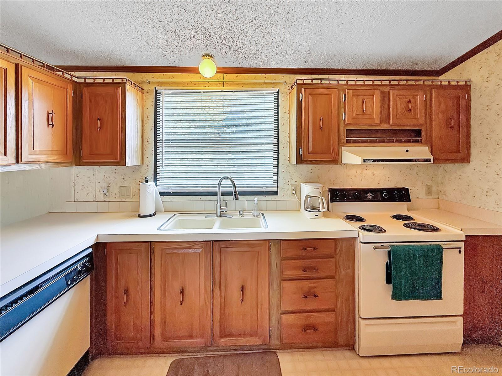 205 E 8th Street Flagler CO 80815
