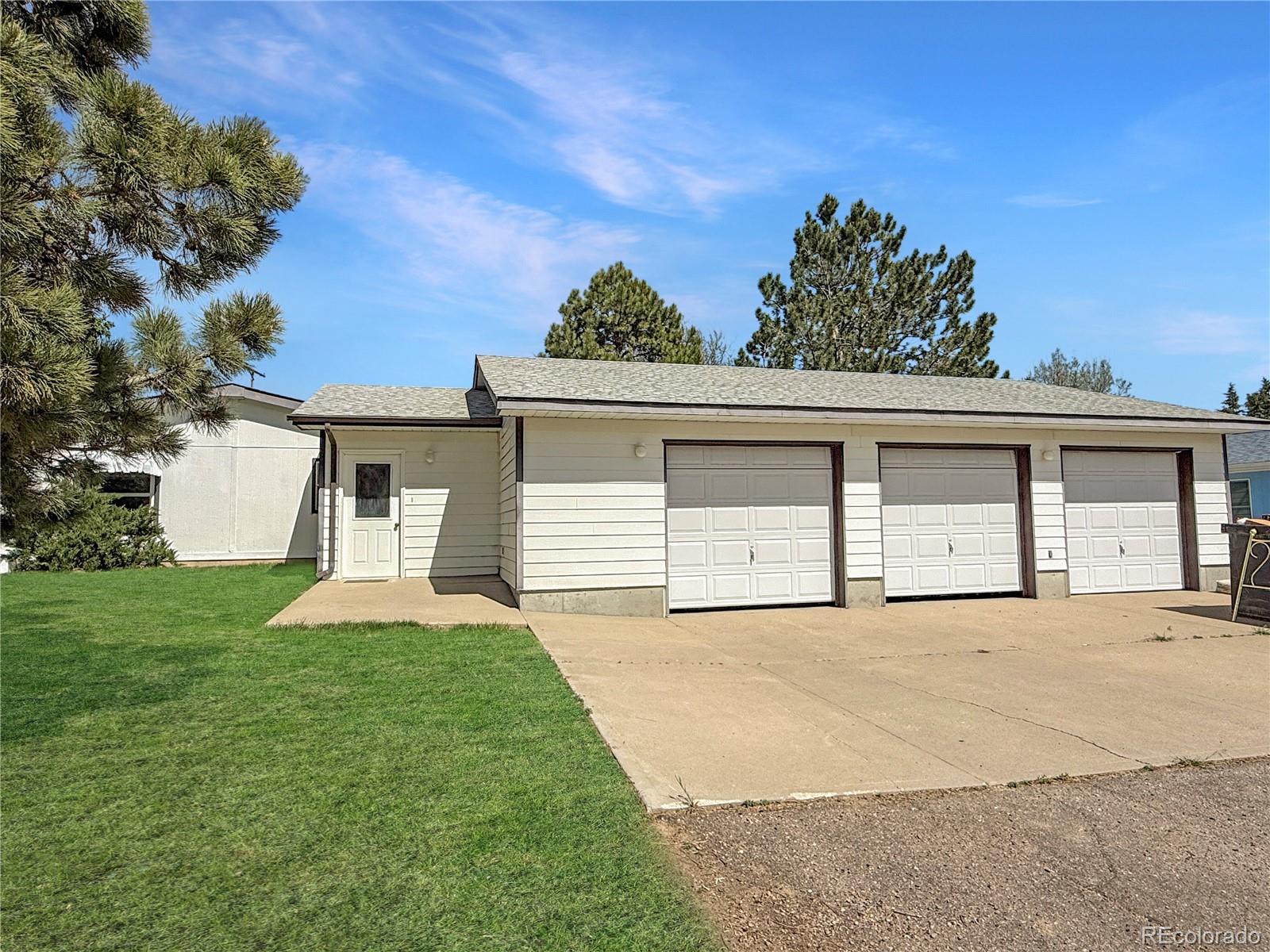 205 E 8th Street Flagler CO 80815