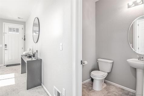 3856 N Fultondale Street Aurora CO 80019