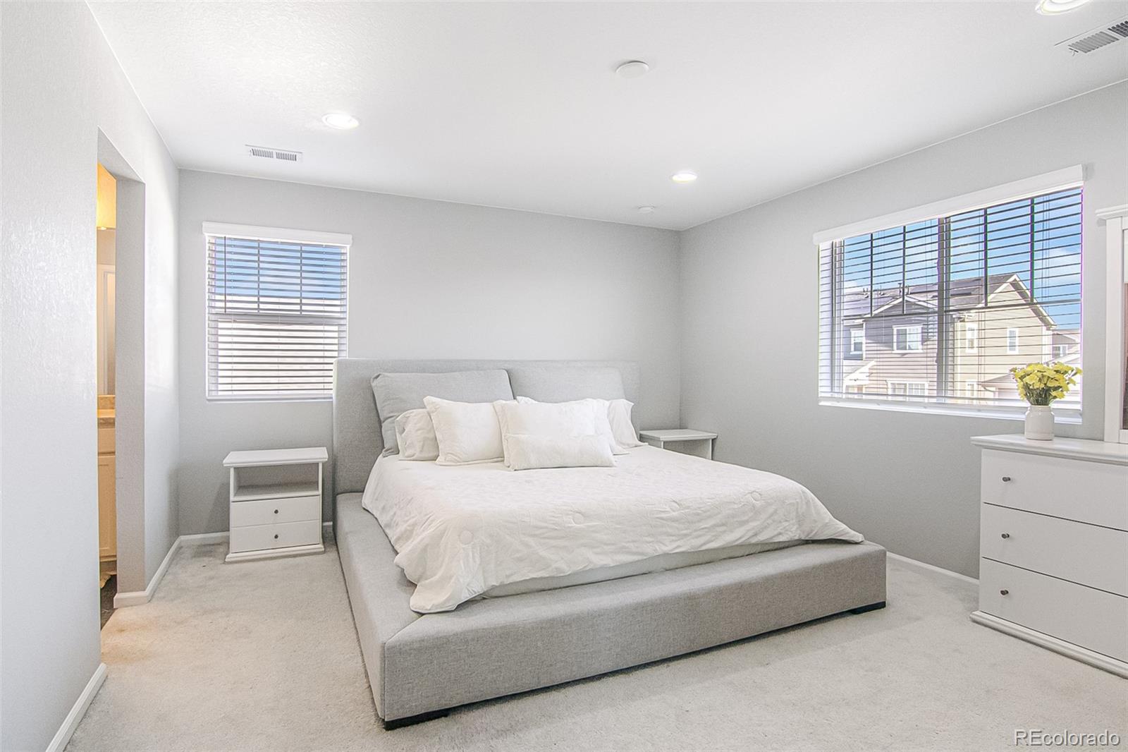 3856 N Fultondale Street Aurora CO 80019
