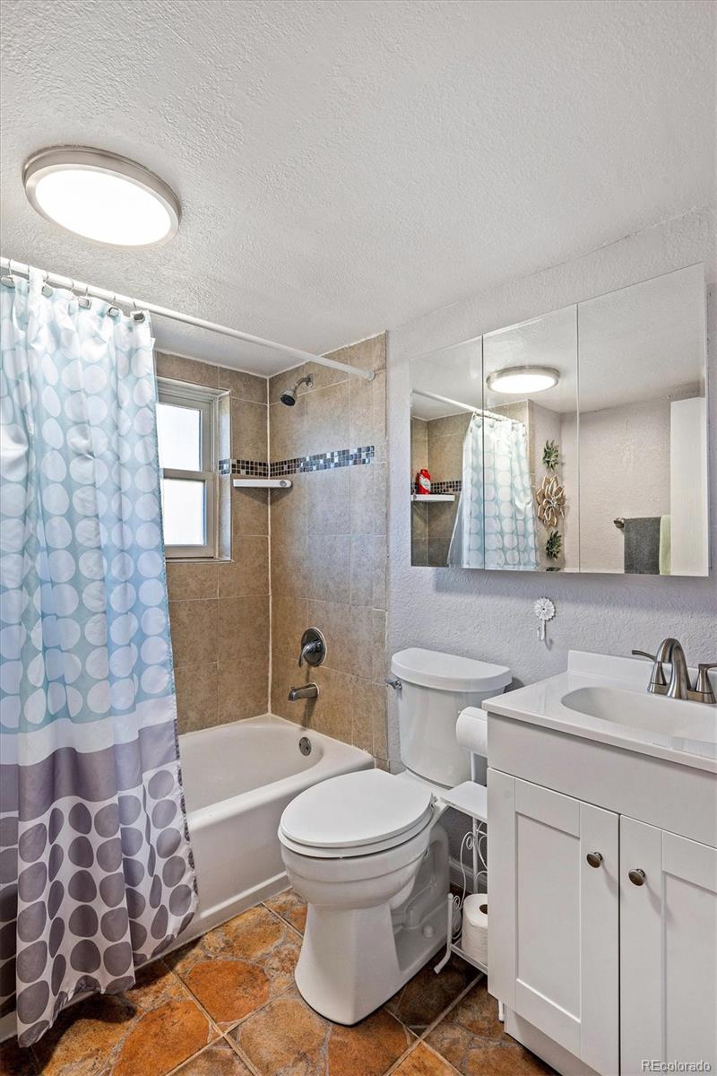 4376 S Argonne Way Aurora CO 80015