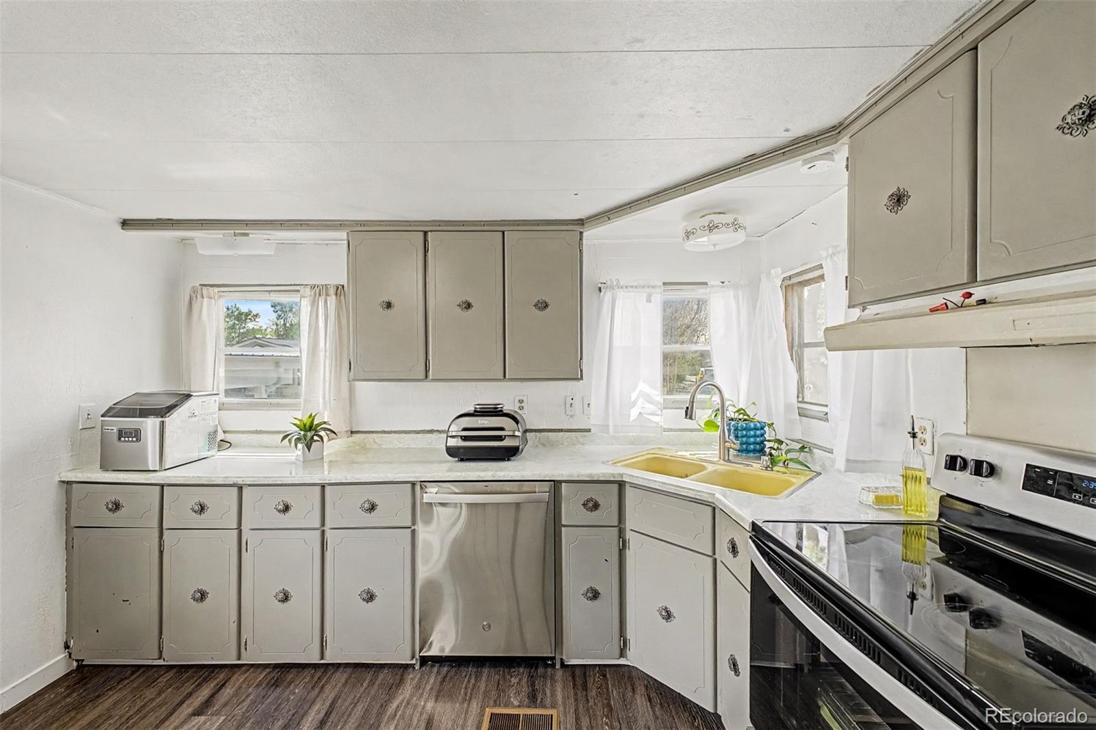 8986 Decatur Street Denver CO 80260