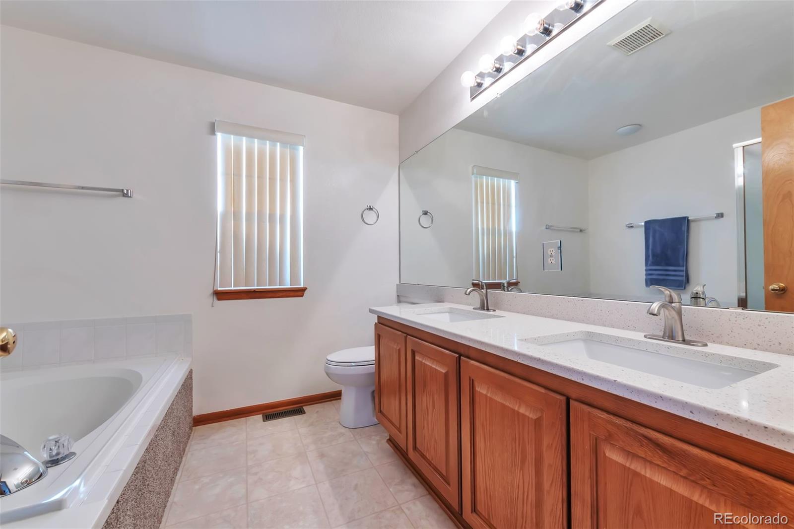 5641 S Yakima Way Aurora CO 80015