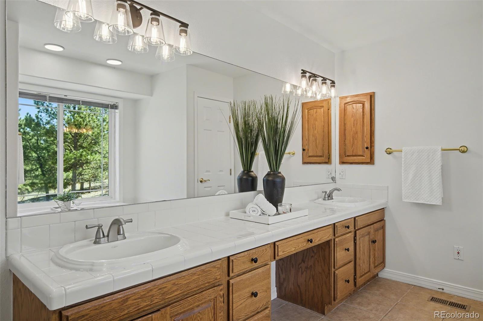 635 E Kings Deer Point Monument CO 80132