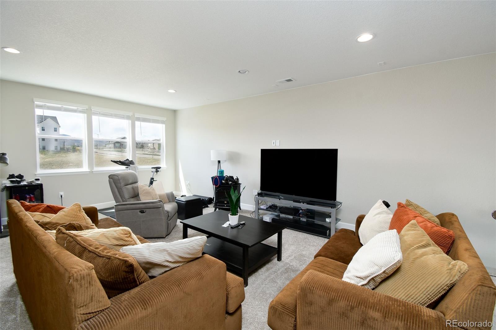 8937 Animas River Street Littleton CO 80125
