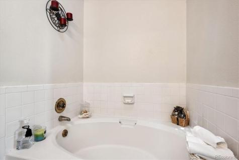 7705 S Hill Drive Littleton CO 80120