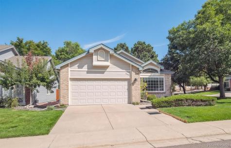 2242 S Moline Court Aurora CO 80014