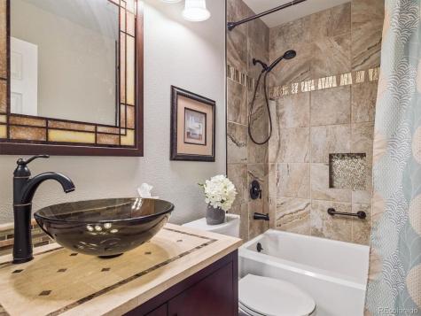 2242 S Moline Court Aurora CO 80014