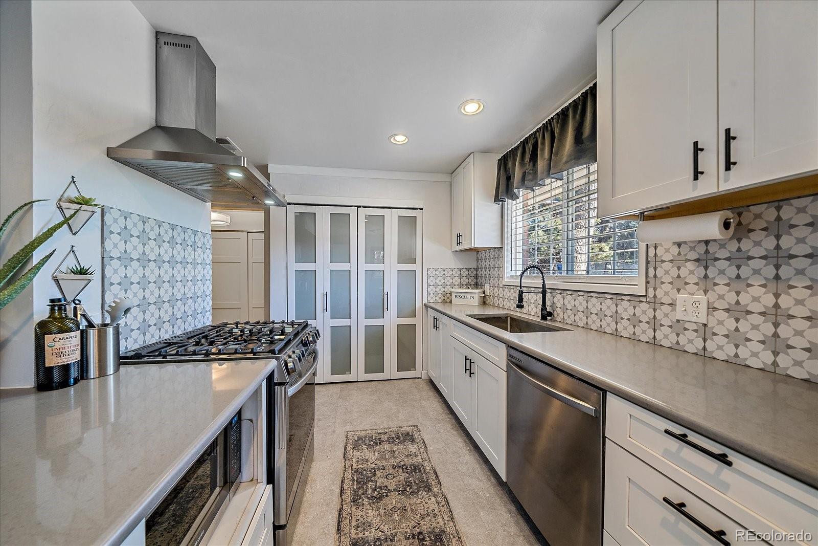 2542 S Kearney Street Denver CO 80222