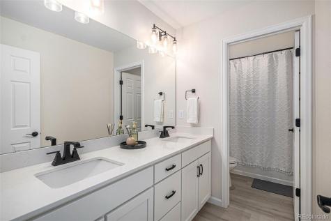 7338 S Yantley Way Aurora CO 80016
