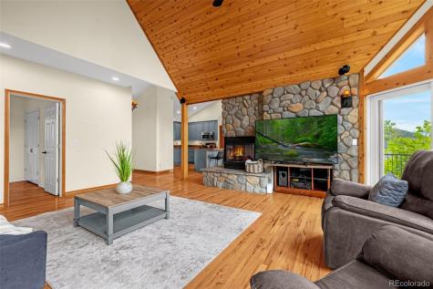 25 Leaming Road Colorado Springs CO 80906