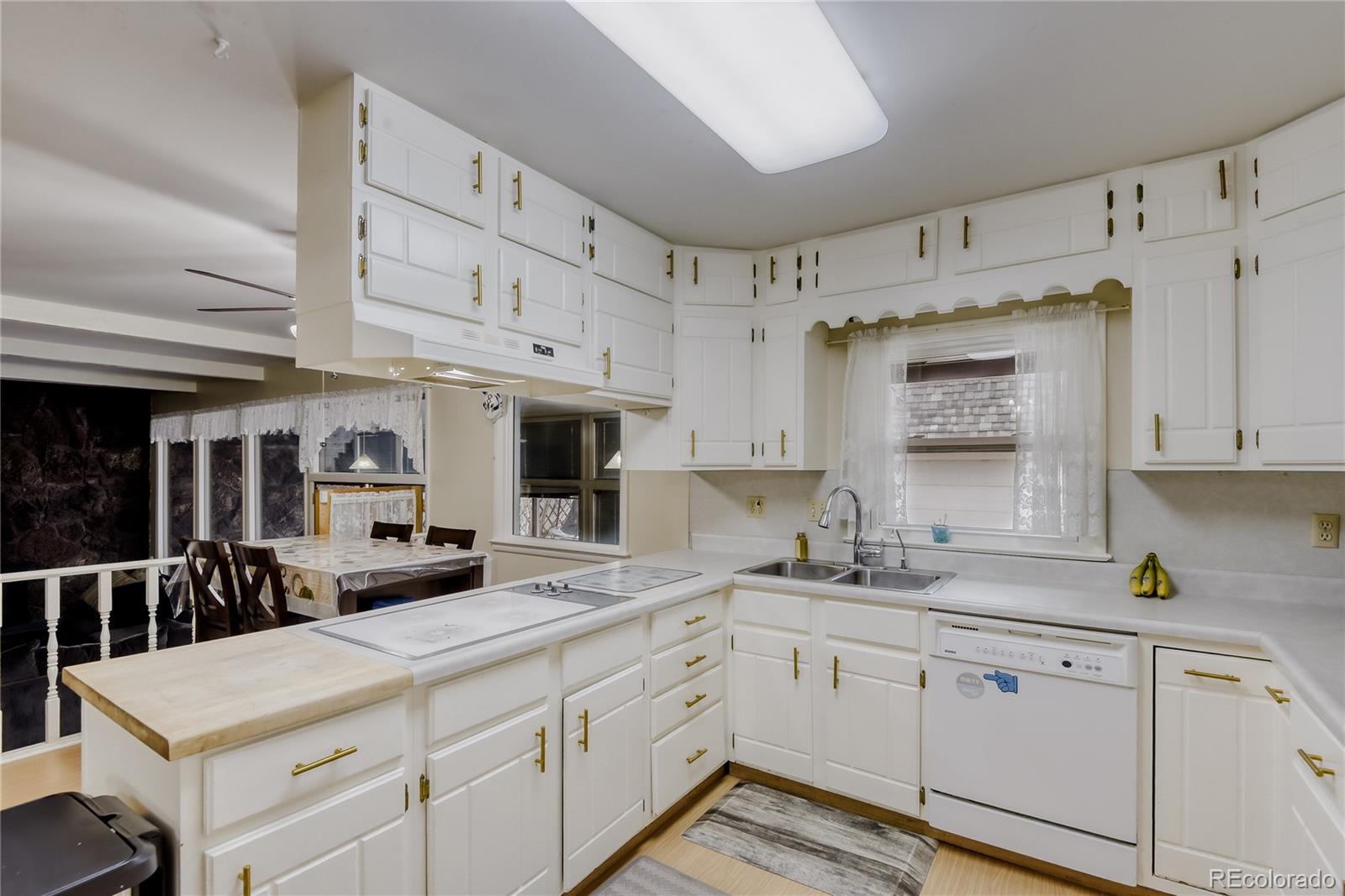 1620 S Perry Street Denver CO 80219