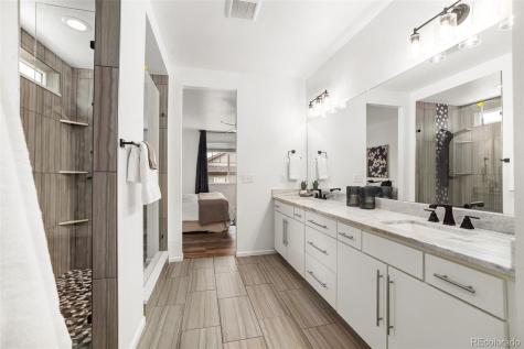 24777 E Alamo Place Aurora CO 80016