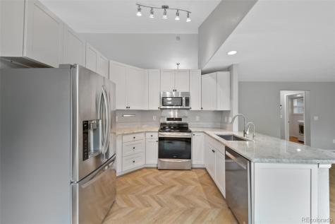 9985 Deer Creek Court Highlands Ranch CO 80129
