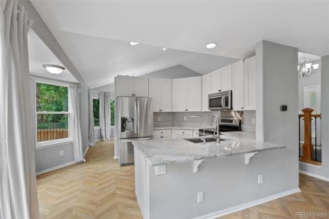 9985 Deer Creek Court Highlands Ranch CO 80129