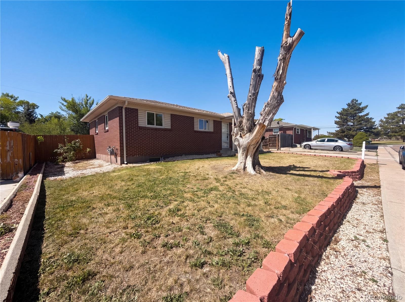 1902 E 116th Place Northglenn CO 80233