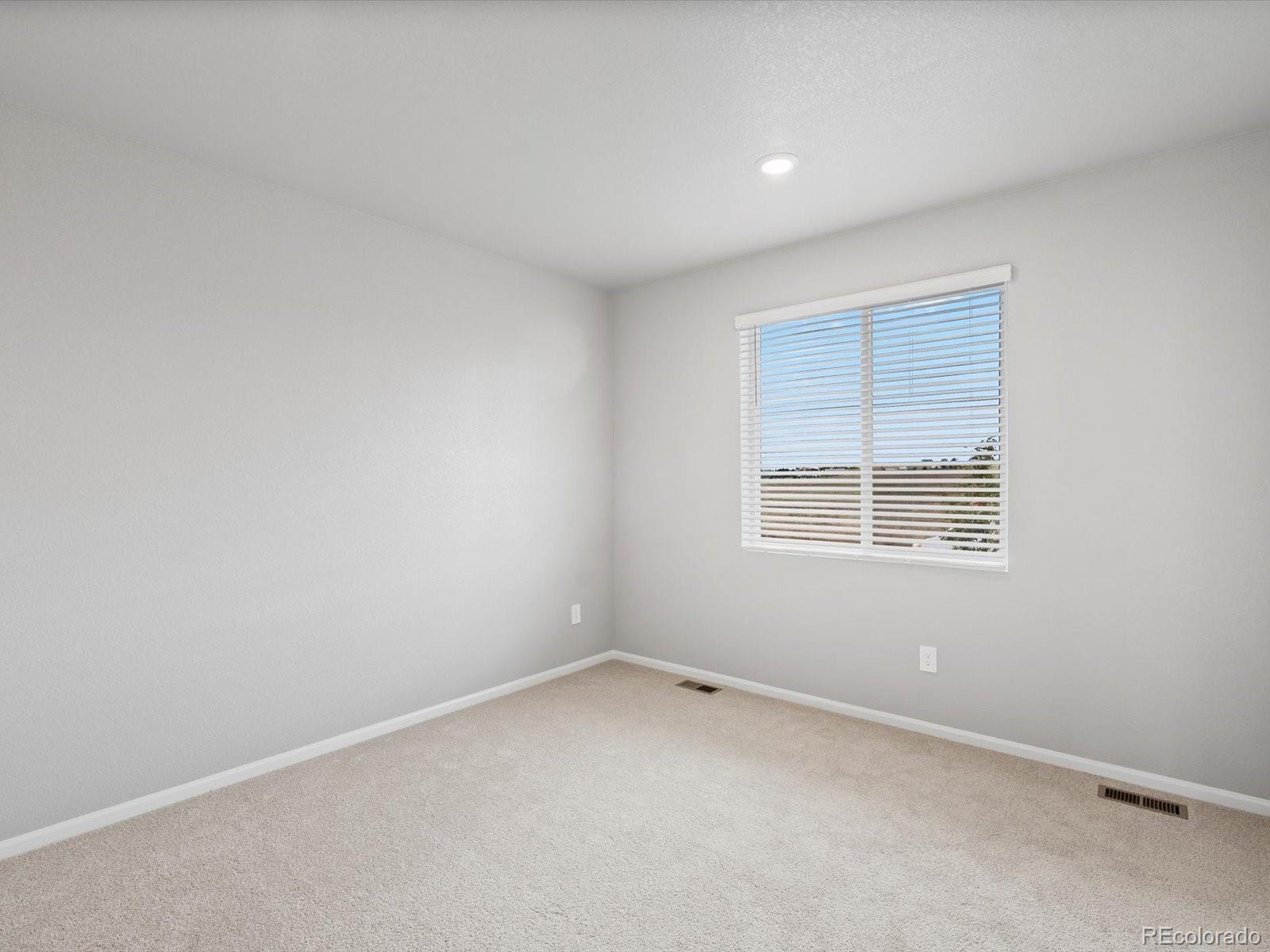 4661 Sunsplash Way Johnstown CO 80534