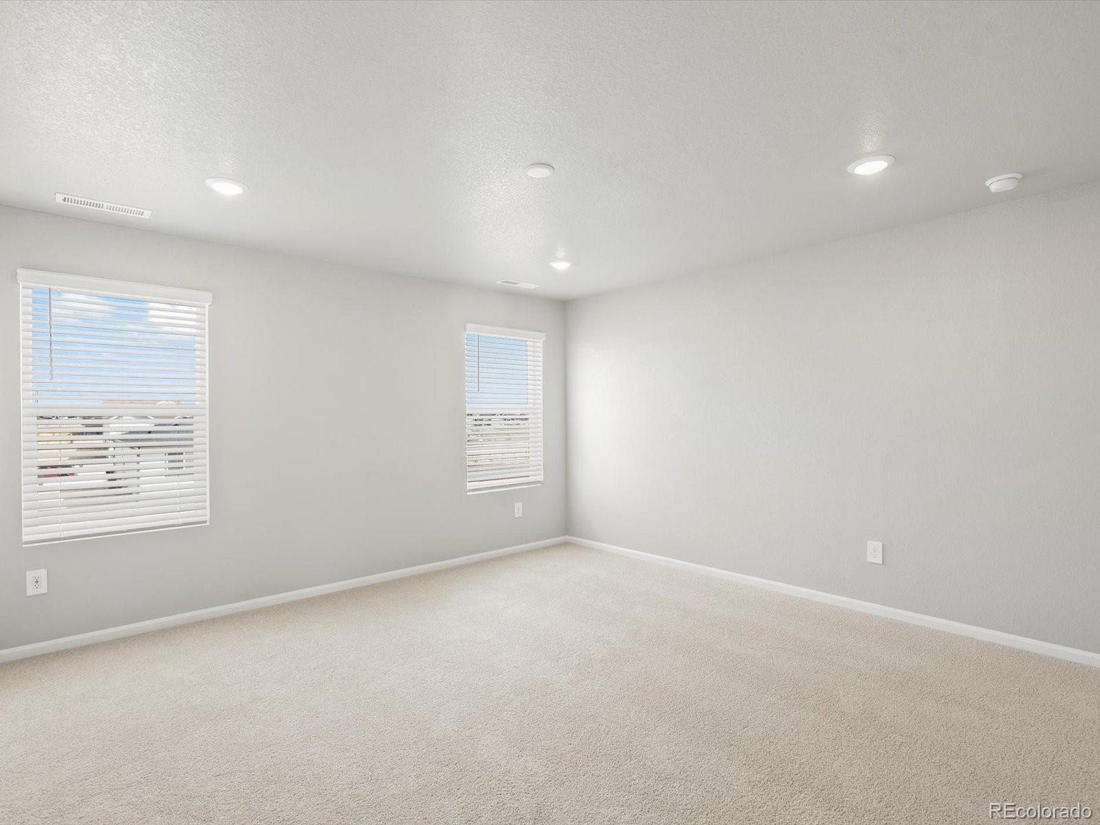 4661 Sunsplash Way Johnstown CO 80534