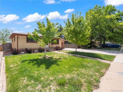1466 S Chase Street Lakewood CO 80232