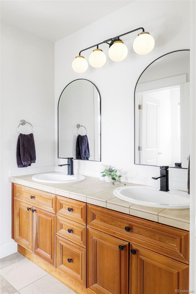 24980 E Roxbury Place Aurora CO 80016