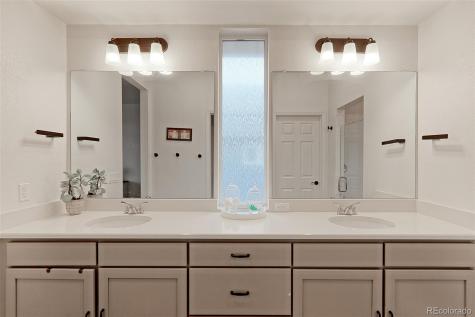 4435 N Picadilly Court Aurora CO 80019