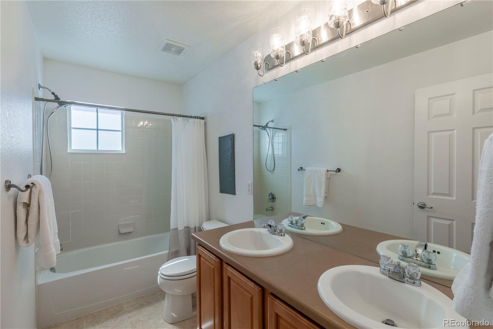 21061 E Mansfield Place Aurora CO 80013
