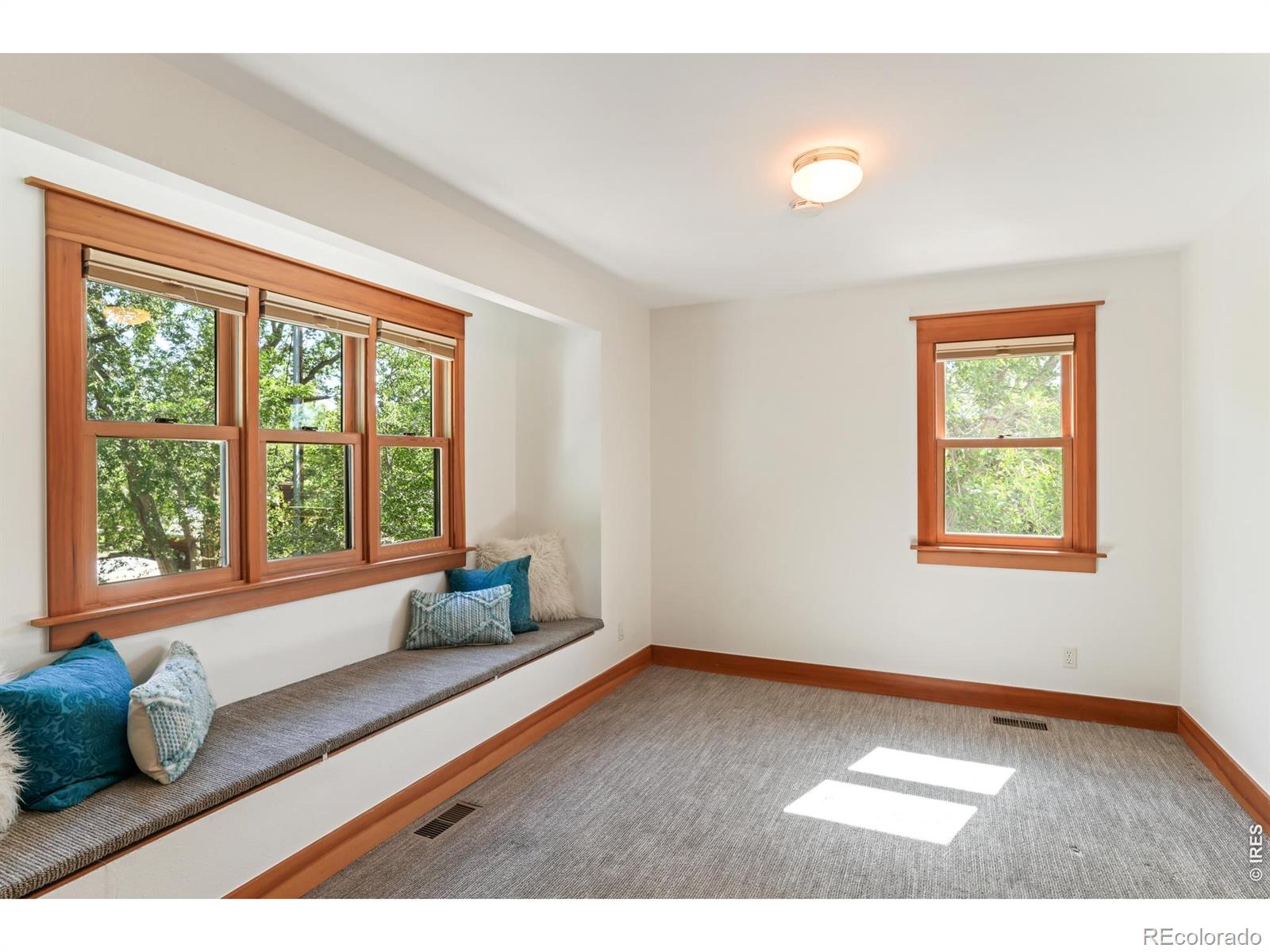 2076 Oak Avenue Boulder CO 80304