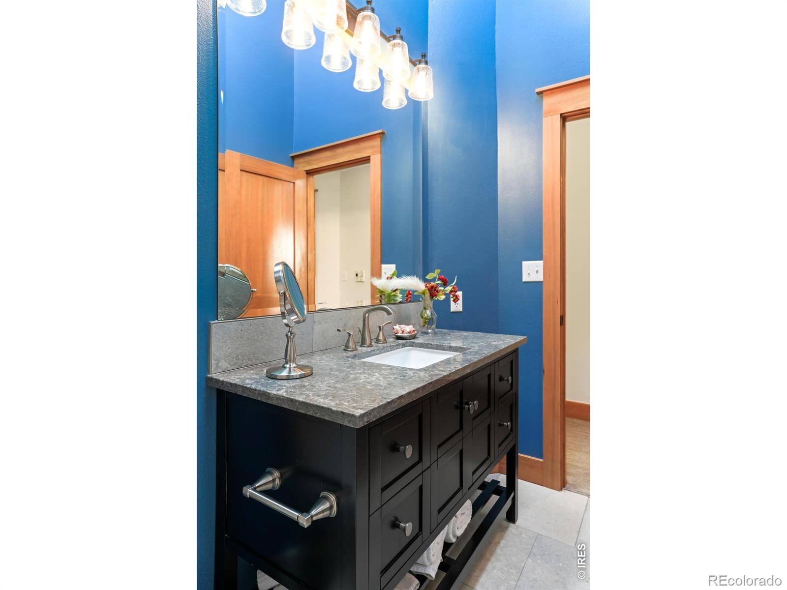 2076 Oak Avenue Boulder CO 80304