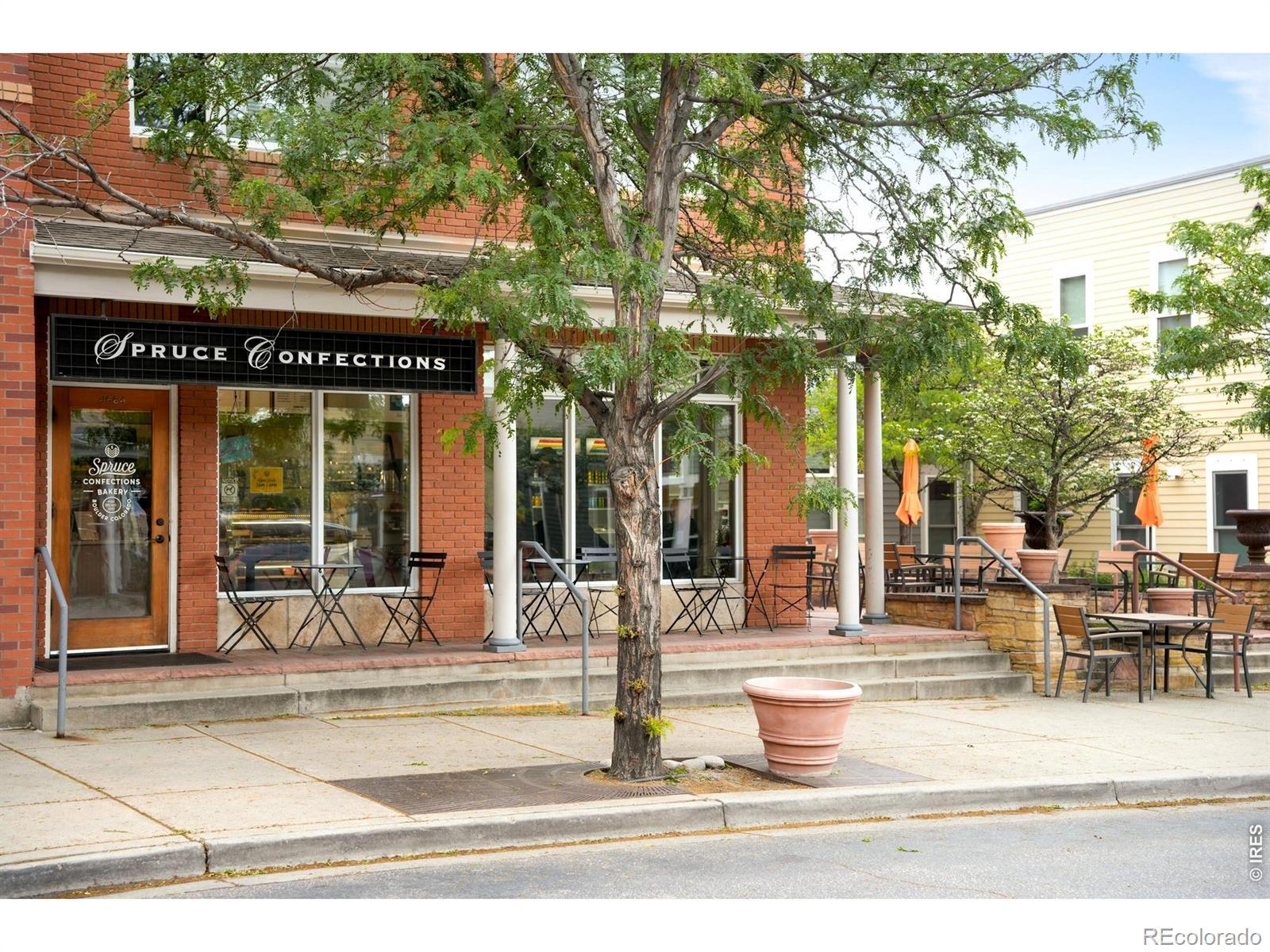 2076 Oak Avenue Boulder CO 80304
