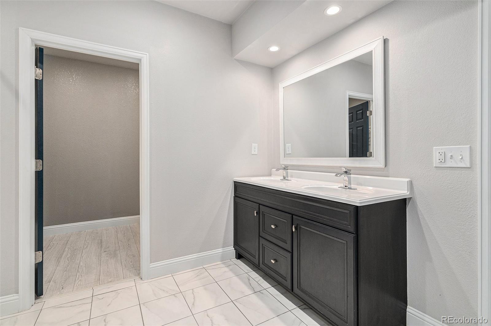 7285 S Titus Way Aurora CO 80016