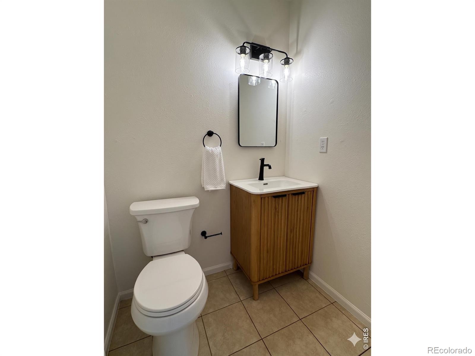 1636 S Vivian Street Longmont CO 80501