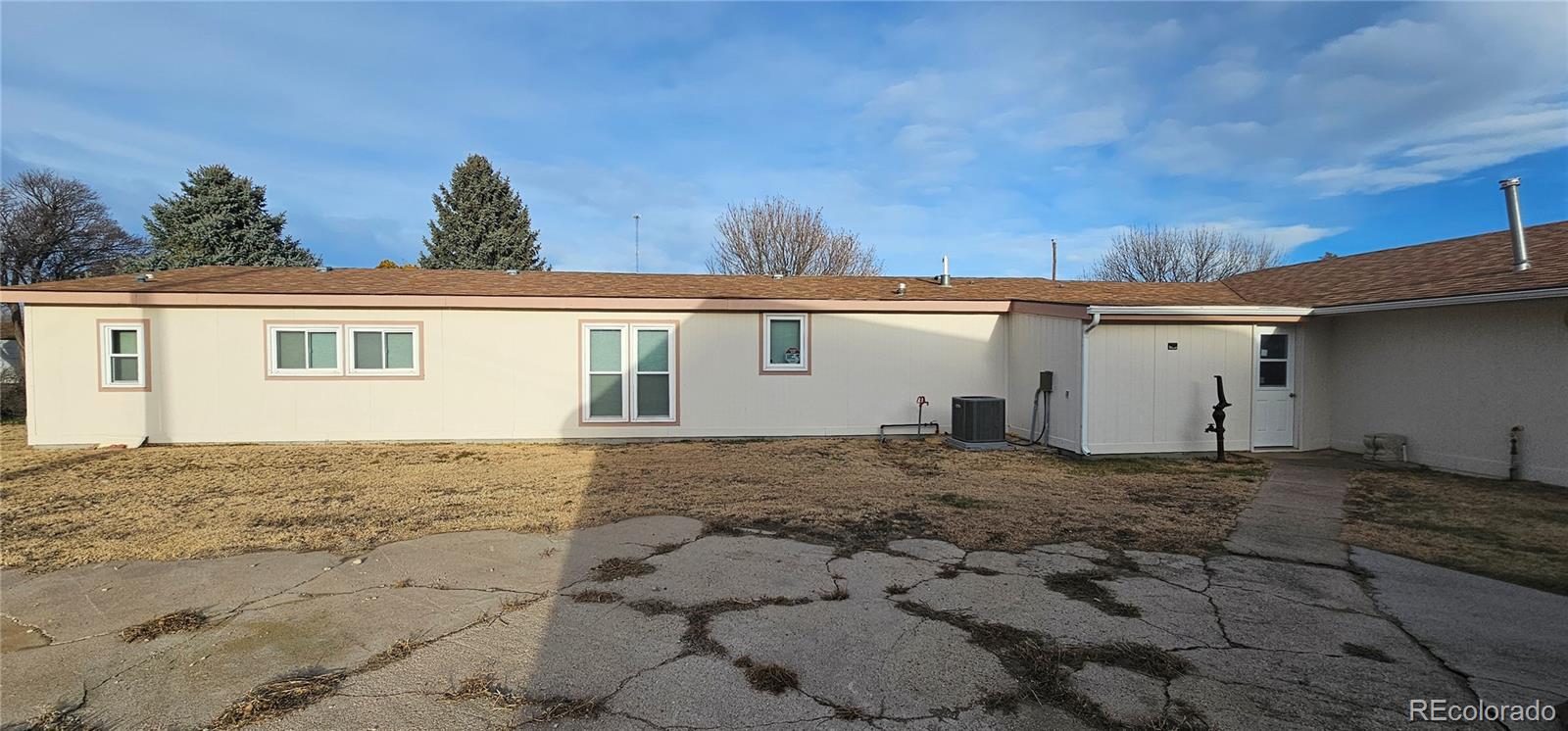 401 Iowa Avenue Seibert CO 80834