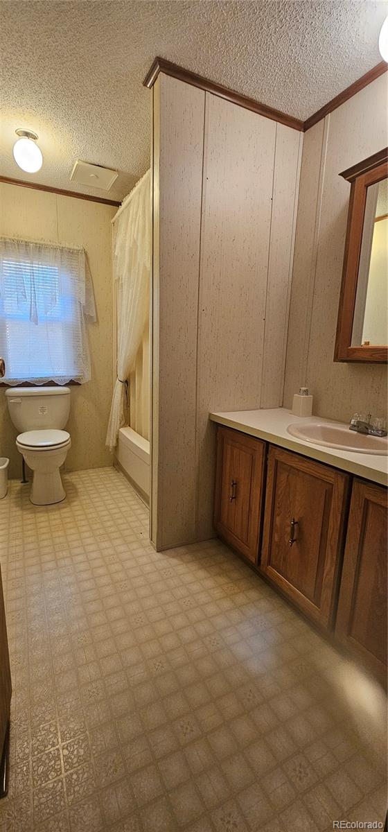 401 Iowa Avenue Seibert CO 80834