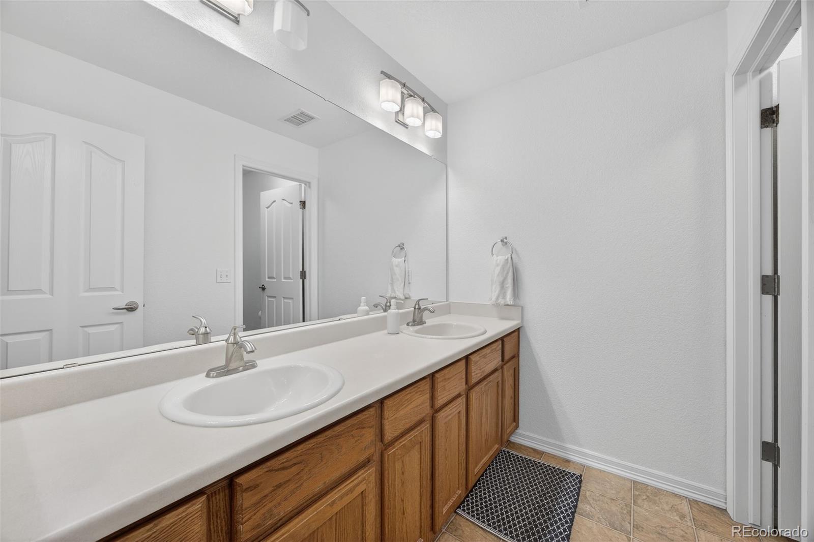 10601 Harmony Lane Commerce City CO 80022