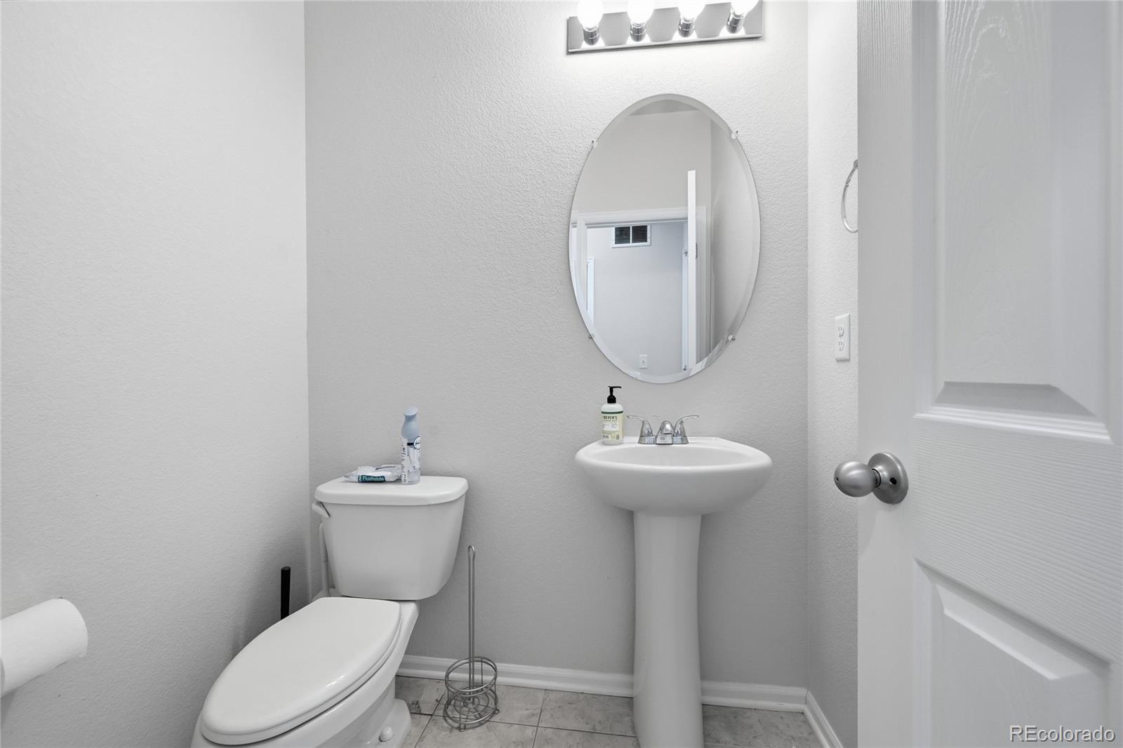 4860 S Picadilly Court Aurora CO 80015