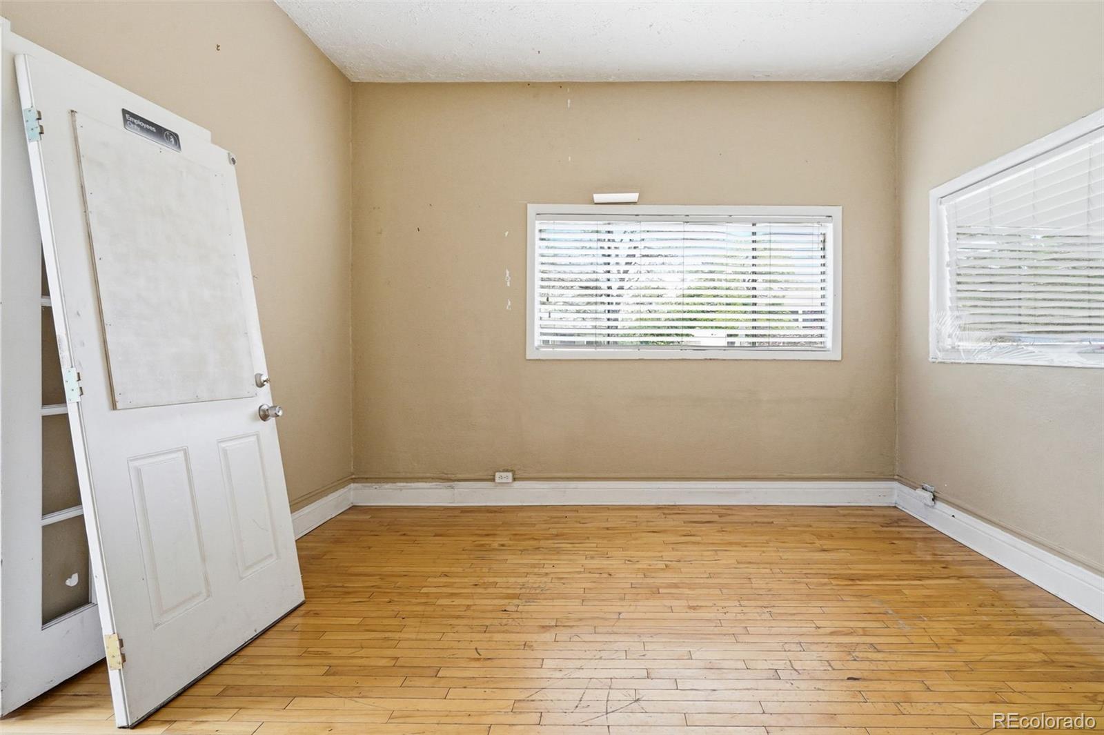 5596 S Sycamore Street Littleton CO 80120