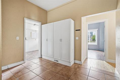 5596 S Sycamore Street Littleton CO 80120