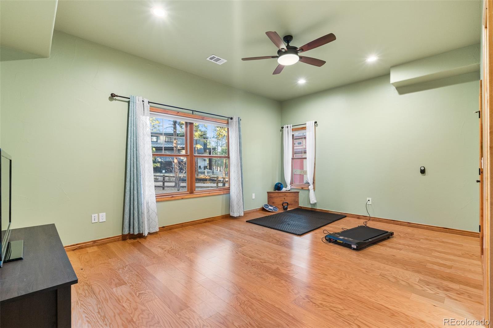 1485 Gore Circle Larkspur CO 80118
